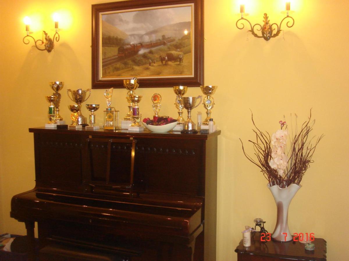 Bed and Breakfast Fiddlers Rest Килларни Экстерьер фото